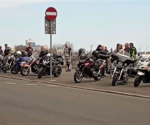 Moto Zające i Kurczaki niosą pomoc na Wielkanoc. Dziesiątki motocyklistów na ulicach Szczecina