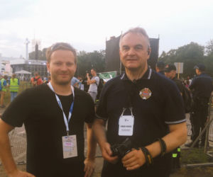Politycy służą papieżowi