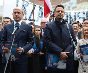 Trzaskowski rozpoczął zbiórkę podpisów w centrum Warszawy