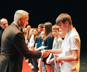 Najzdolniejsi uczniowie odebrali stypendia Prezydenta Miasta Siedlce