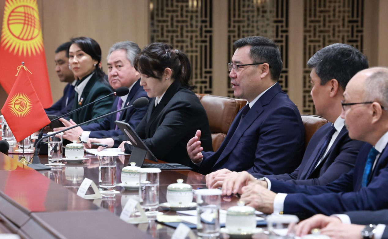 Korea Płd./ Prezydent ogłosił stan wojenny, oskarża opozycję 