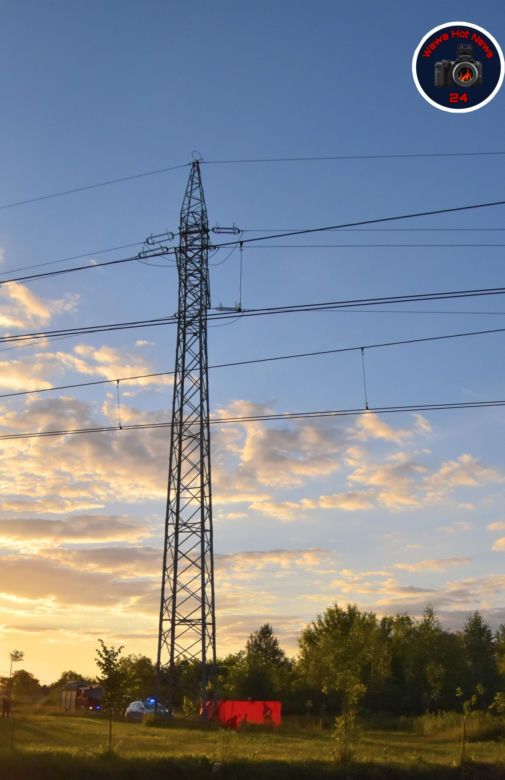 Mężczyzna wdrapał się na słup energetyczny. Poraził go prąd