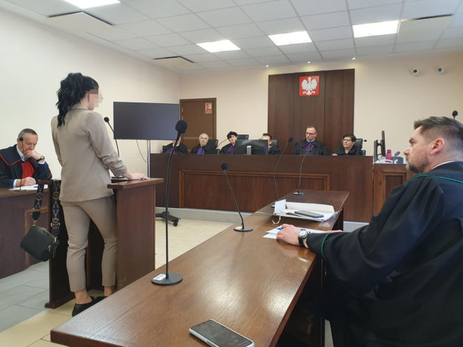 Podciął gardło koledze, bo pokłócili się o kobietę. W tle walka o dziecko