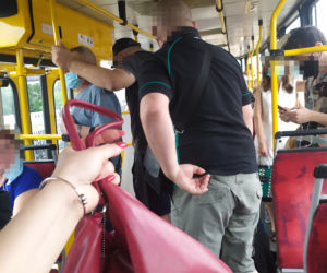 Julia odebrała torebkę złodziejom z tramwaju! Dwójkę osiłków potraktowała ostrymi paznokciami