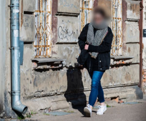 Nie wszyscy mieszkańcy noszą maseczki 