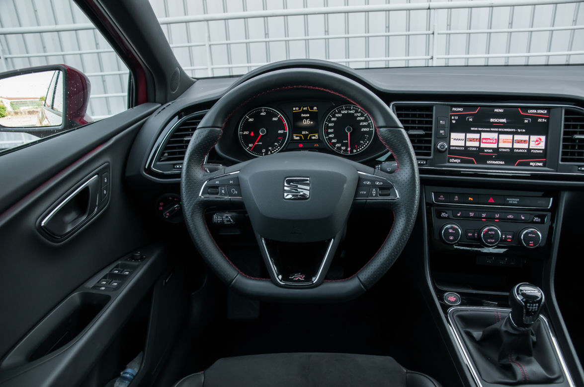 Seat Leon FR - wnętrze