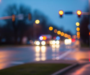 Radiowóz zderzył się z osobówką. Co spowodowało to zdarzenie?