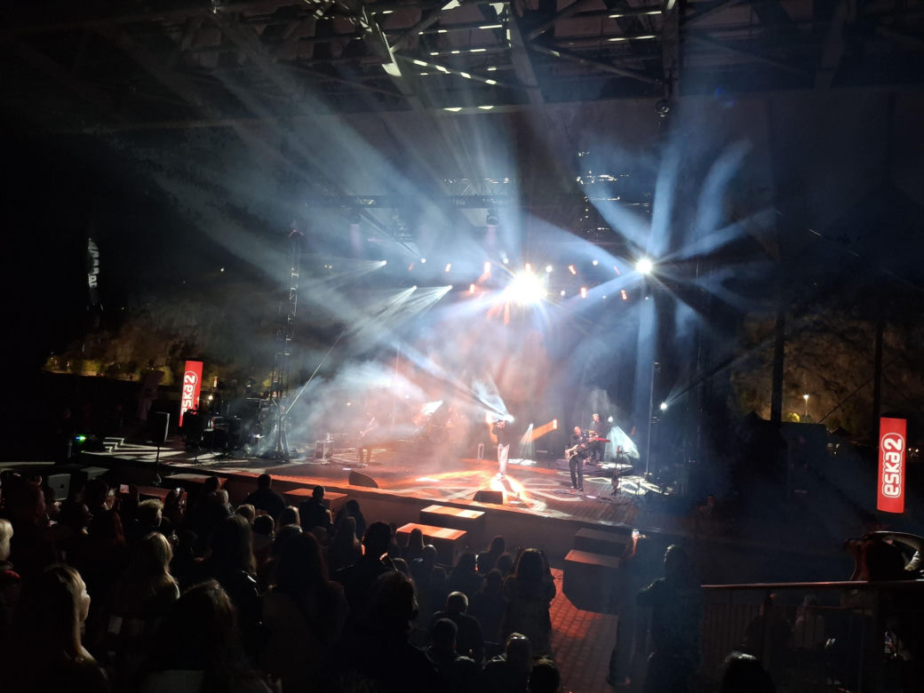 PGS Rock Festival na Kadzielni. Tłumy fanów śpiewały z LemON-em i Ewą Farną