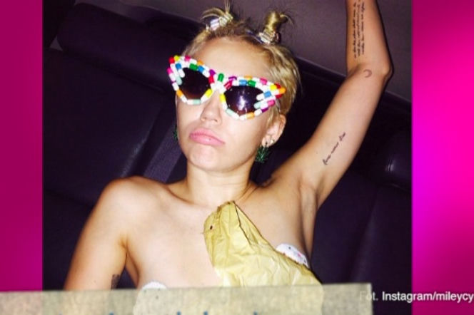 Miley Cyrus Topless