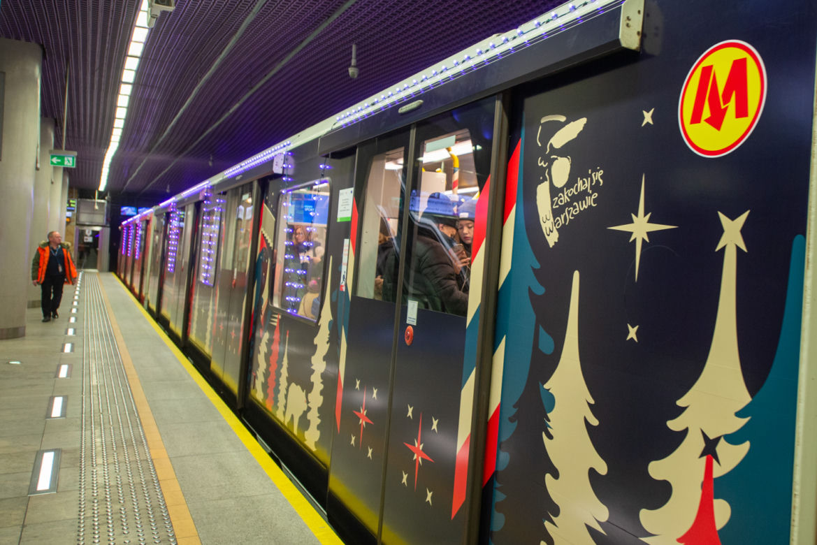 Świąteczne metro ruszyło na trasę!