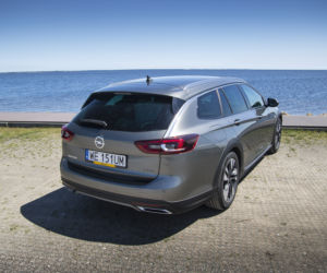 Opel Insignia Country Tourer 1.6 Turbo 200 KM A6