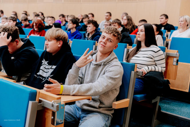 Tłumy młodych ludzi na kampusie. Dzień Otwarty 2025 na Uniwersytecie w Siedlcach za nami