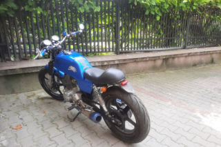 Próbował sprzedać kradziony motocykl. Na zakupy przyjechał właściciel z policją