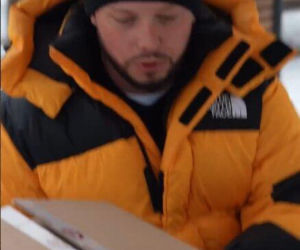 Wojna o kiełbasę w sieci! Miliony w tle i groźby prawne po recenzji Książula