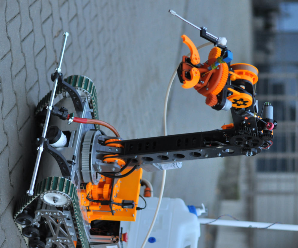 Rewolucja! Roboty staną ramię w ramię z ludźmi. Mają pomóc w walce z koronawirusem