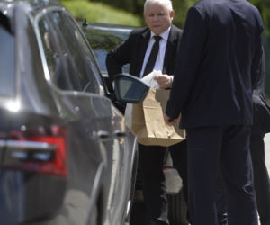 Prezes jedzie na urlop, a potem na operację
