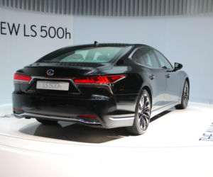 Genewa 2017 - Lexus LS500h