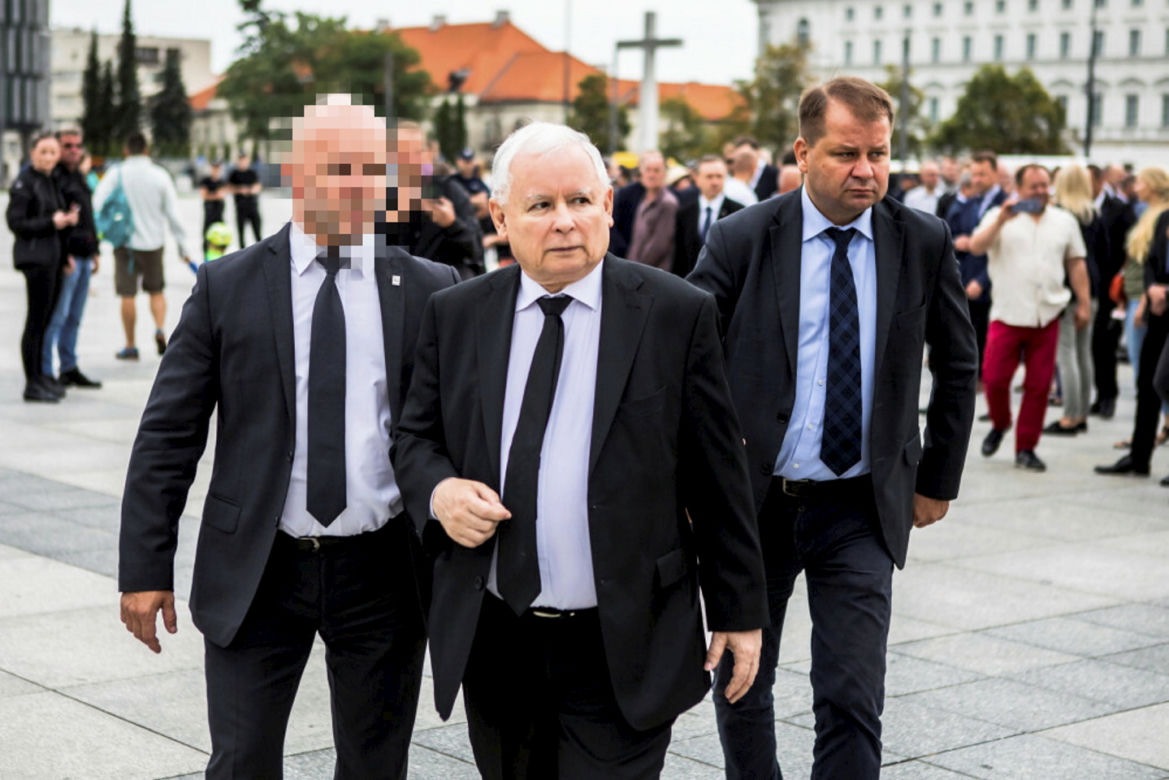 Kierowca Kaczyńskiego to milioner 