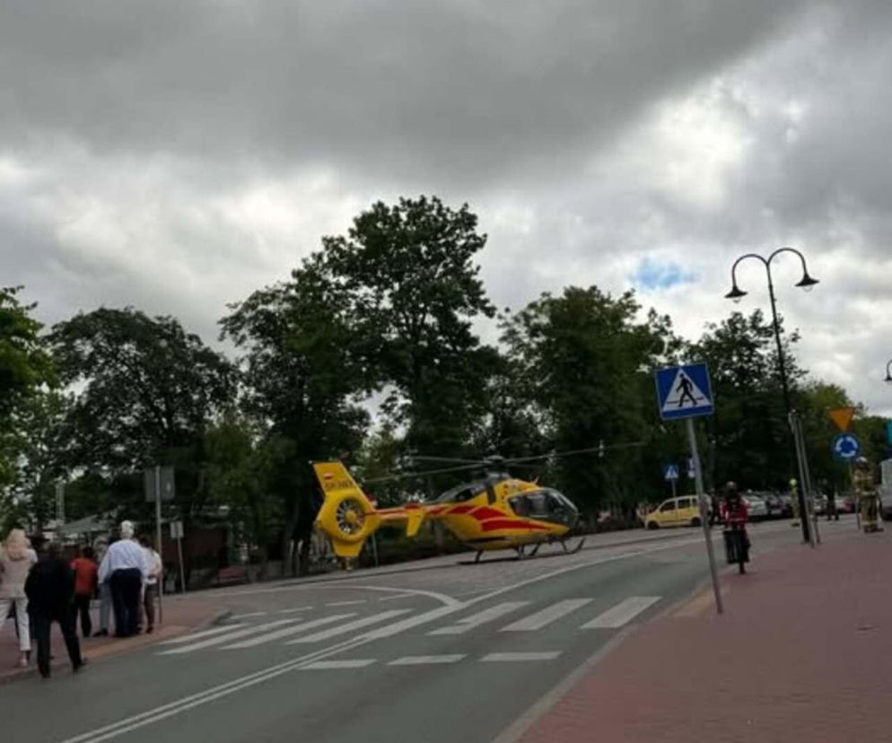 Zawalona ściana kamienicy w Łosicach. Lądował śmigłowiec LPR