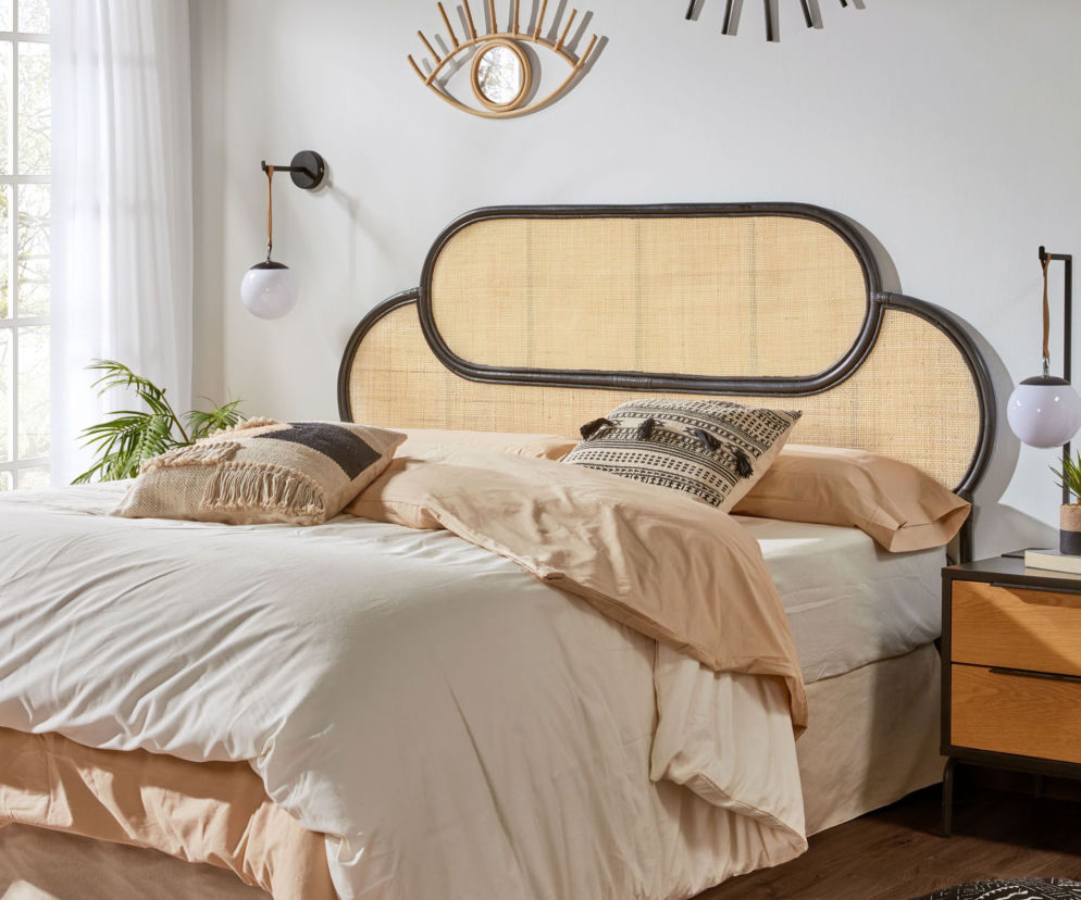 Pomysł na zagłówek. Zobacz, jak przerobić łóżko i zamienić je w piękne łoże