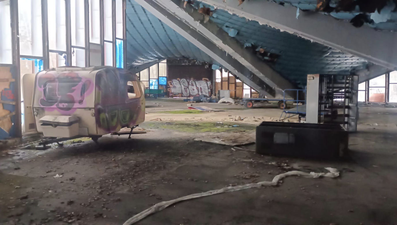 Opuszczone hale targowe MTK w Chorzowie
