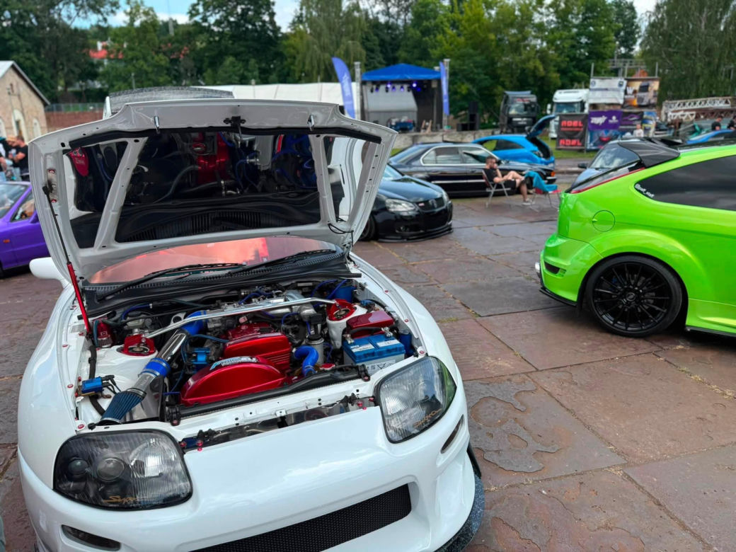 Ryk silników pod Wielkim Piecem! Star Cars Party Vol. 2 w Starachowicach – to musisz zobaczyć w ten weekend