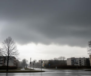 Ciemne chmury nad Żorami. Czy 05.12.2025 przyniesie tylko deszczową nudę?