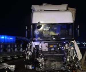 Wypadek ciężarówki na A1 pod Włocławkiem