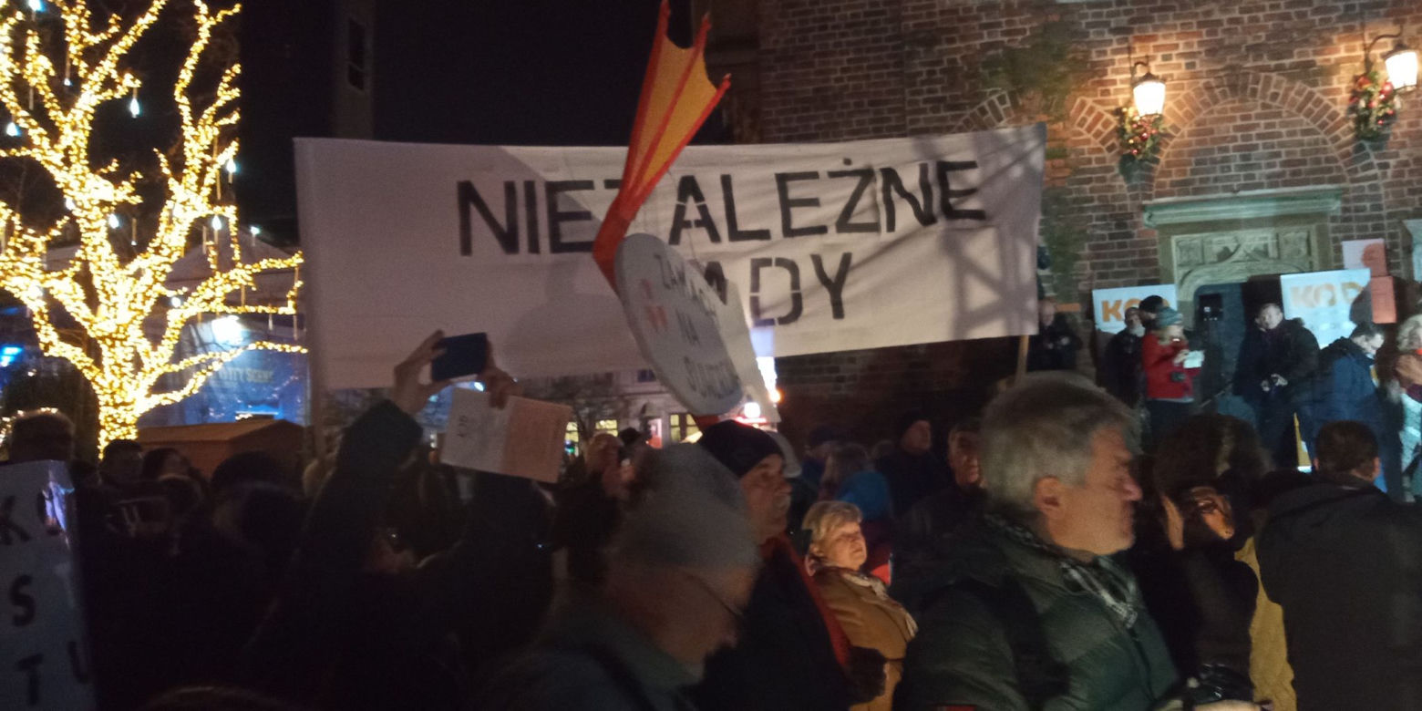 Krakowianie stanęli w obronie niezależności sądów