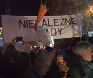 Krakowianie stanęli w obronie niezależności sądów