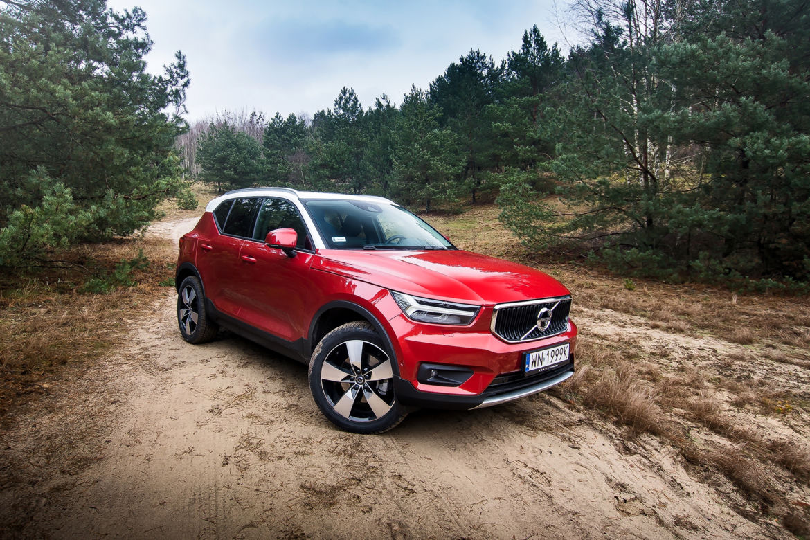 Volvo XC40 D4 AWD AT8 Momentum
