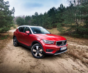 Volvo XC40 D4 AWD AT8 Momentum