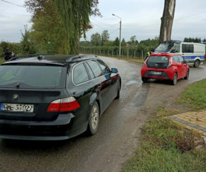 Pożar w bazie Starlink na Mazowszu. Minister mówi wprost o możliwym sabotażu, służby w akcji
