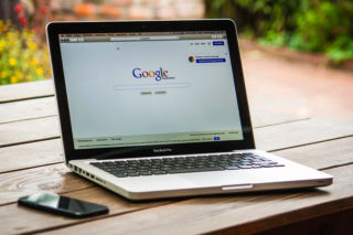 O jakie kwestie medyczne Polacy pytali GOOGLE w roku 2020?