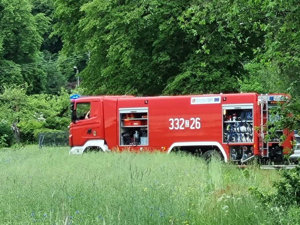 Gigantyczna akcja służb. Ktoś podłożył ładunek wybuchowy pod zakłady produkcyjne?