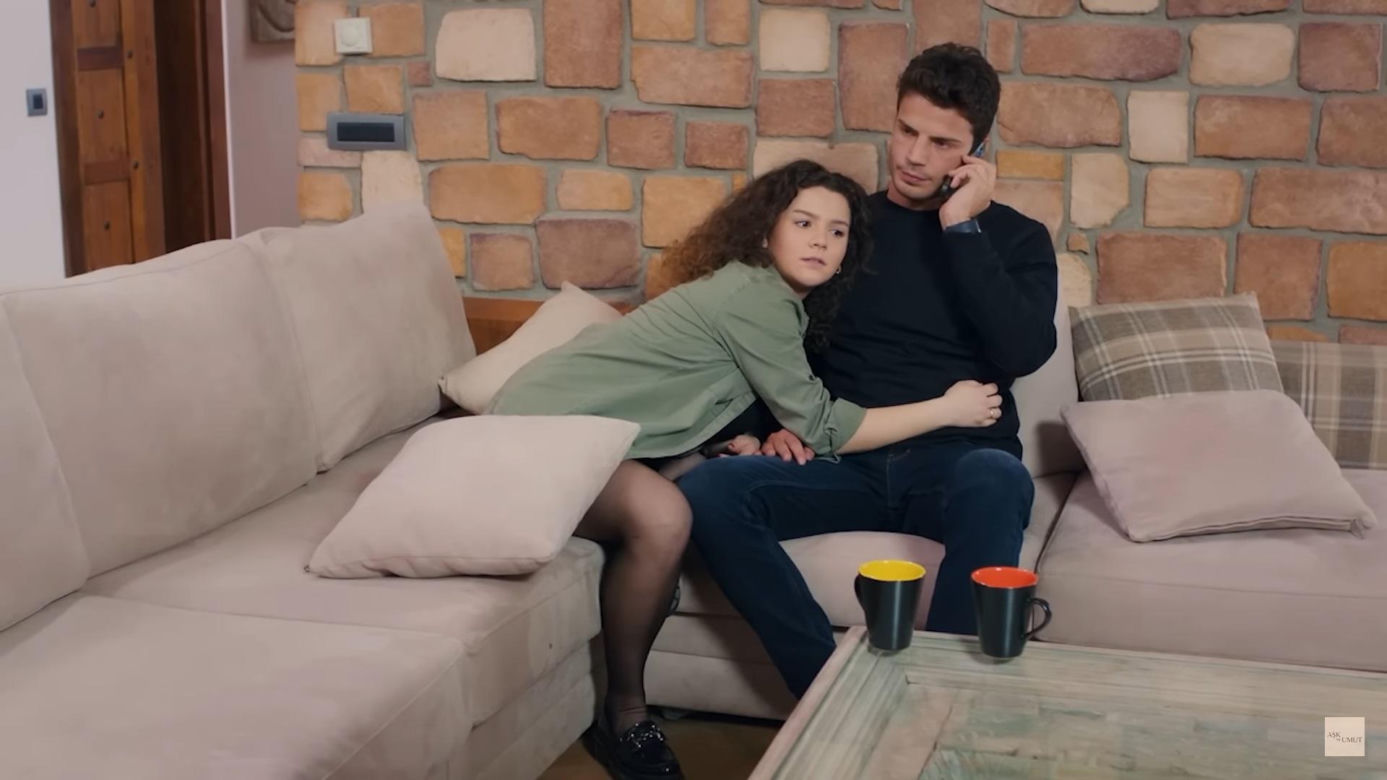 Wszyscy dowiedzą się, że Ege i Melis mają się ku sobie