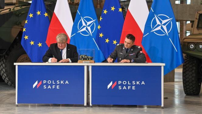 Kosiniak-Kamysz był dziś zakładach w Rosomak S.A. w Siemianowicach Śląskich