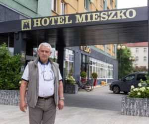 Dał schronienie uchodźcom, teraz walczy z fiskusem. Państwo rzuca mi kłody pod nogi