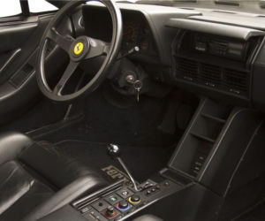 Ferrari Testarossa którym jeździł Michael Jackson