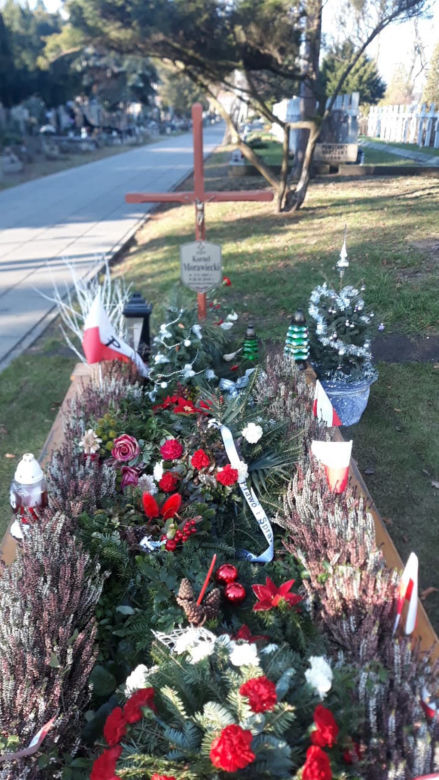 Tak wyglądał w Święta grób Kornela Morawieckiego