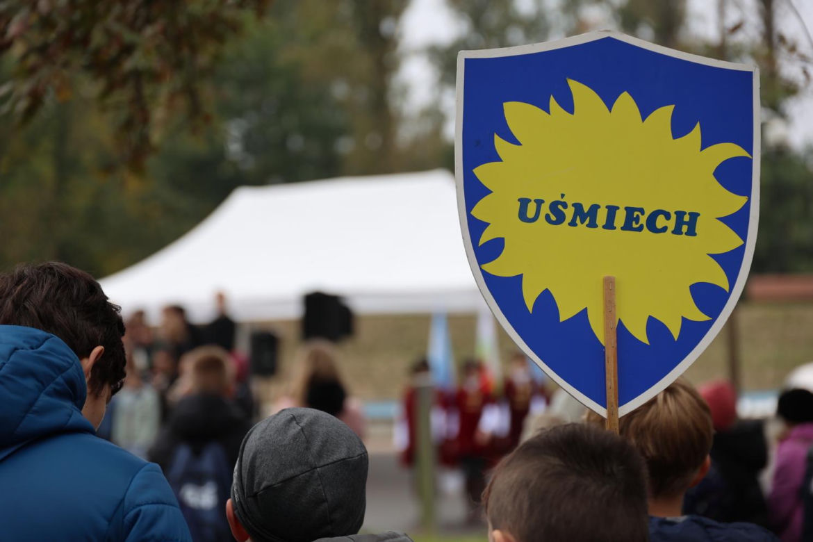 Uroczyste odsłonięcie tablicy al. Europejskiej Stolicy Młodzieży Lublin 2023 i zakopanie kapsuły czasu w Parku Ludowym