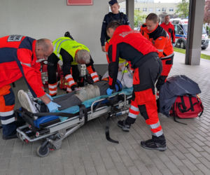 Alarm bombowy, zakładnicy i masowe przyjęcie rannych. Wielkie ćwiczenia służb w tarnowskim szpitalu