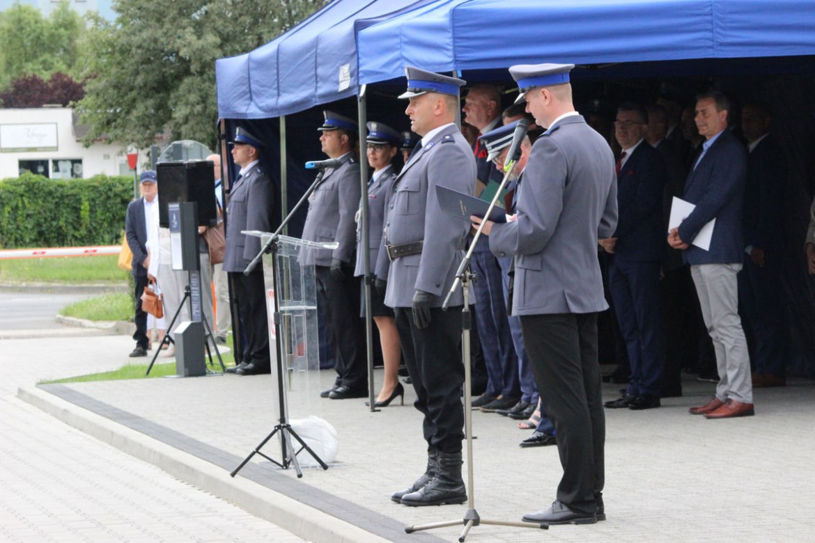 Święto policji w Toruniu. Funkcjonariusze odebrali nagrody i nominacje