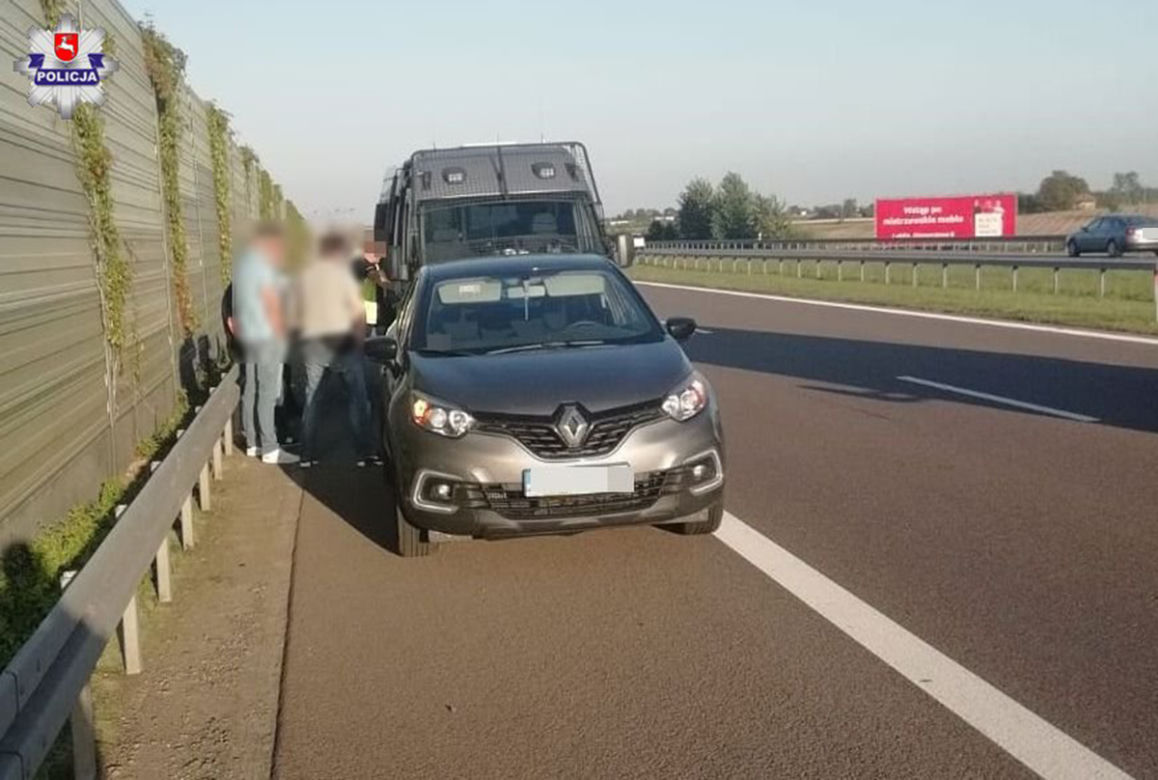 Zgubiła ich pazerność. Fałszywi policjanci wpadli w ręce policji, bo wrócili na miejsce przestępstwa