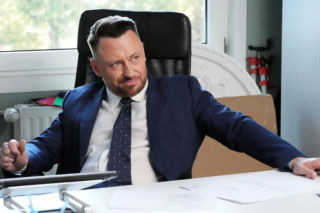 Barwy szczęścia odc. 3437. Maciek Wilk (Adam Szczyszczaj)