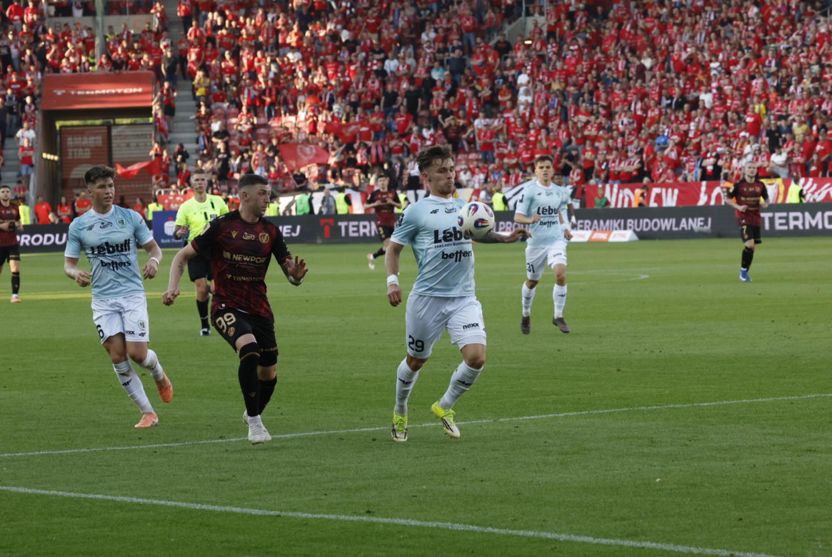 Widzew Łódź - Piast Gliwice: Zdjęcia kibiców i zawodników z meczu 34. kolejki PKO BP Ekstraklasy