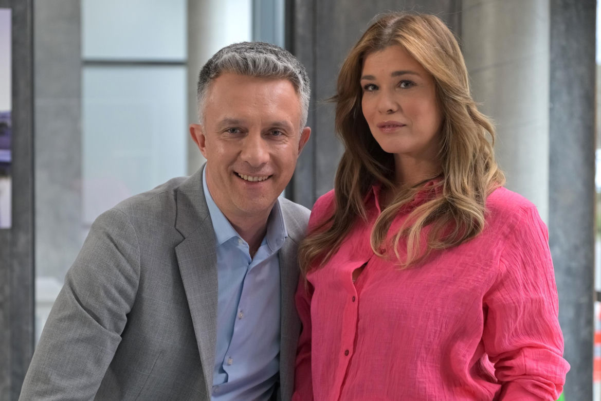 Pierwsza miłość po wakacjach 2025. Artur (Łukasz Płoszajski), Berenika (Maria Konarowska)