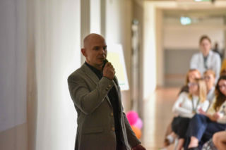Psycholog komentuje dla Super Expressu ataki w szkołach. Analizuje przyczyny