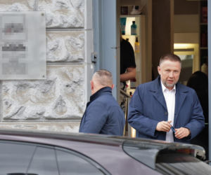 Minister Kierwiński wpadł do fryzjera