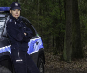 Kobiety w granacie. Piękne policjantki pozowały w zjawiskowej sesji [ZDJĘCIA]